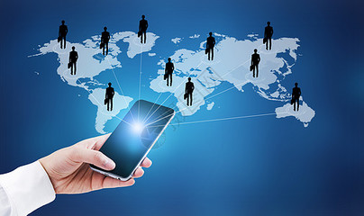 互聯網時代的“網紅臉” 鏡像、消費與審美焦慮